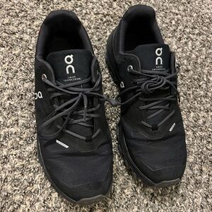 Size 9 Women’s Black On Clouds